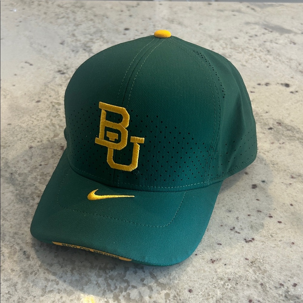 Nike Baylor Bears green Classic99 hat , ball cap, Nike on field drifit